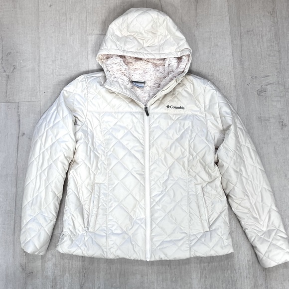 Columbia Jackets & Blazers - Columbia Women's Copper Crest Hooded Puffer Jacket